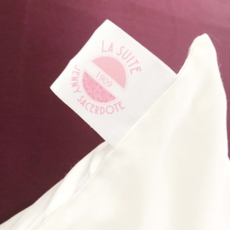 label of the silk pillowcase