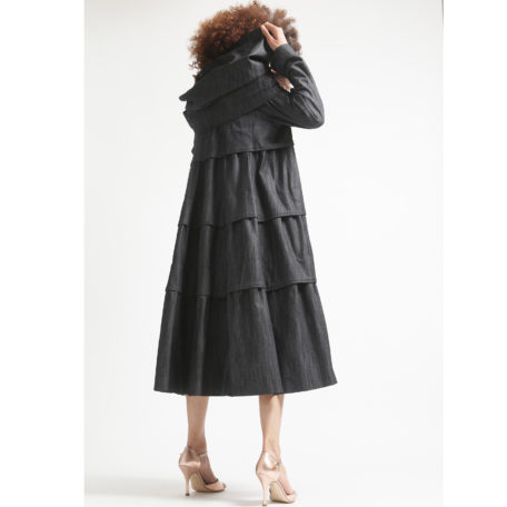 beautiful and fluid ruffled coat in silk and denim removable collar